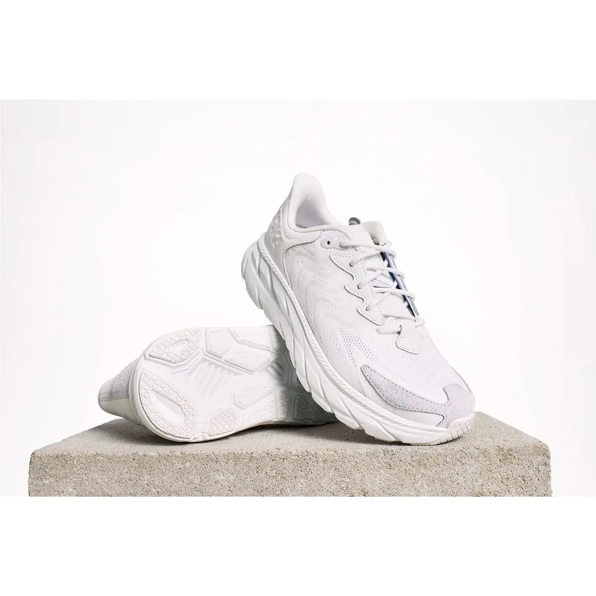 Hoka shoes - Hoka One One Clifton L - 1141550/WNCL - White 17
