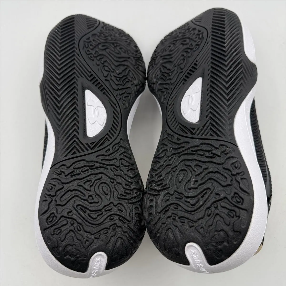 Under Armour shoes - Lockdown 7 Low - Lockdown Low - Black 3