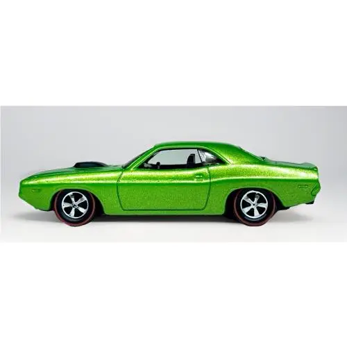 Hot Wheels ‘71 Dodge Challenger Custom Made Redline Candy Apple Green
