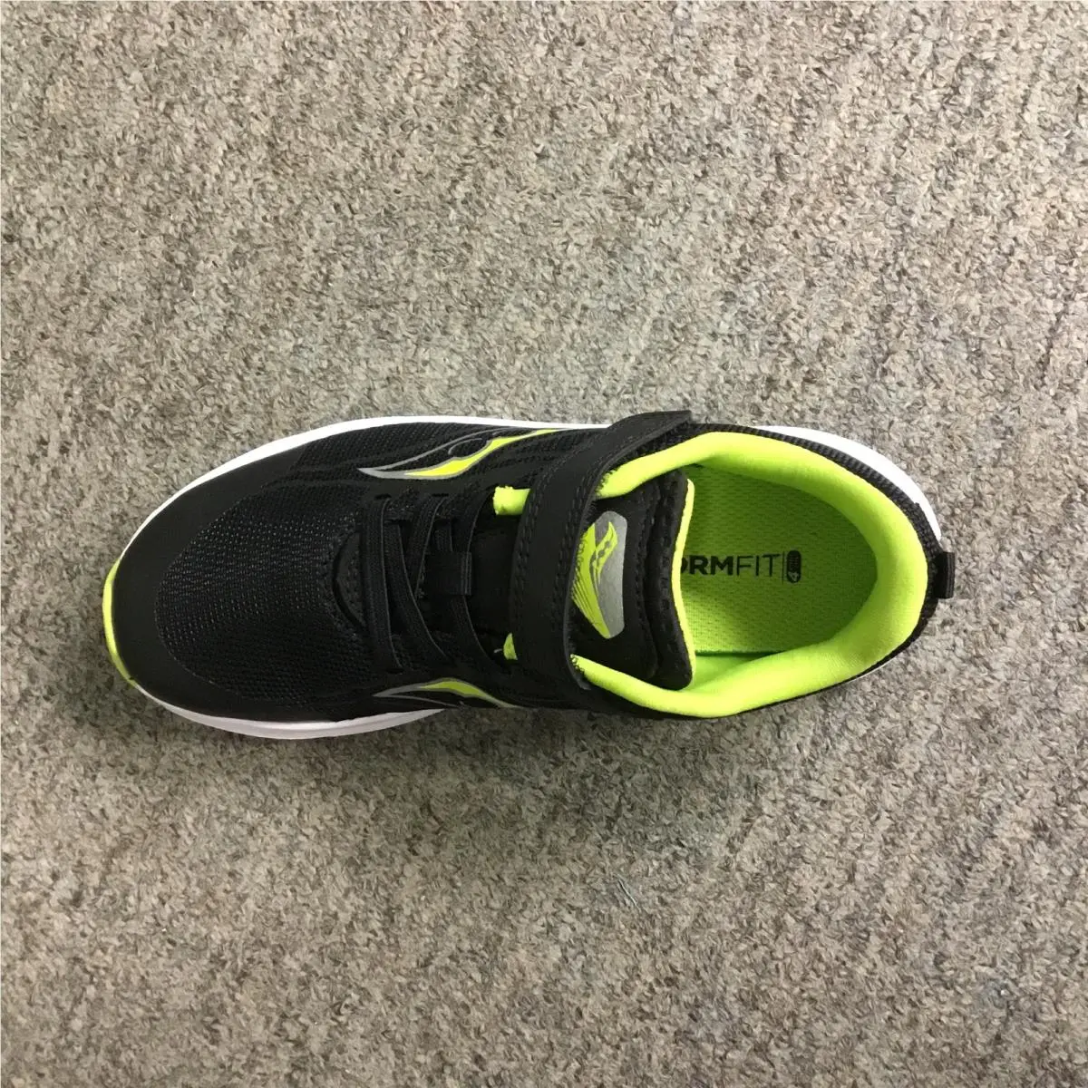 Saucony shoes - Black 3