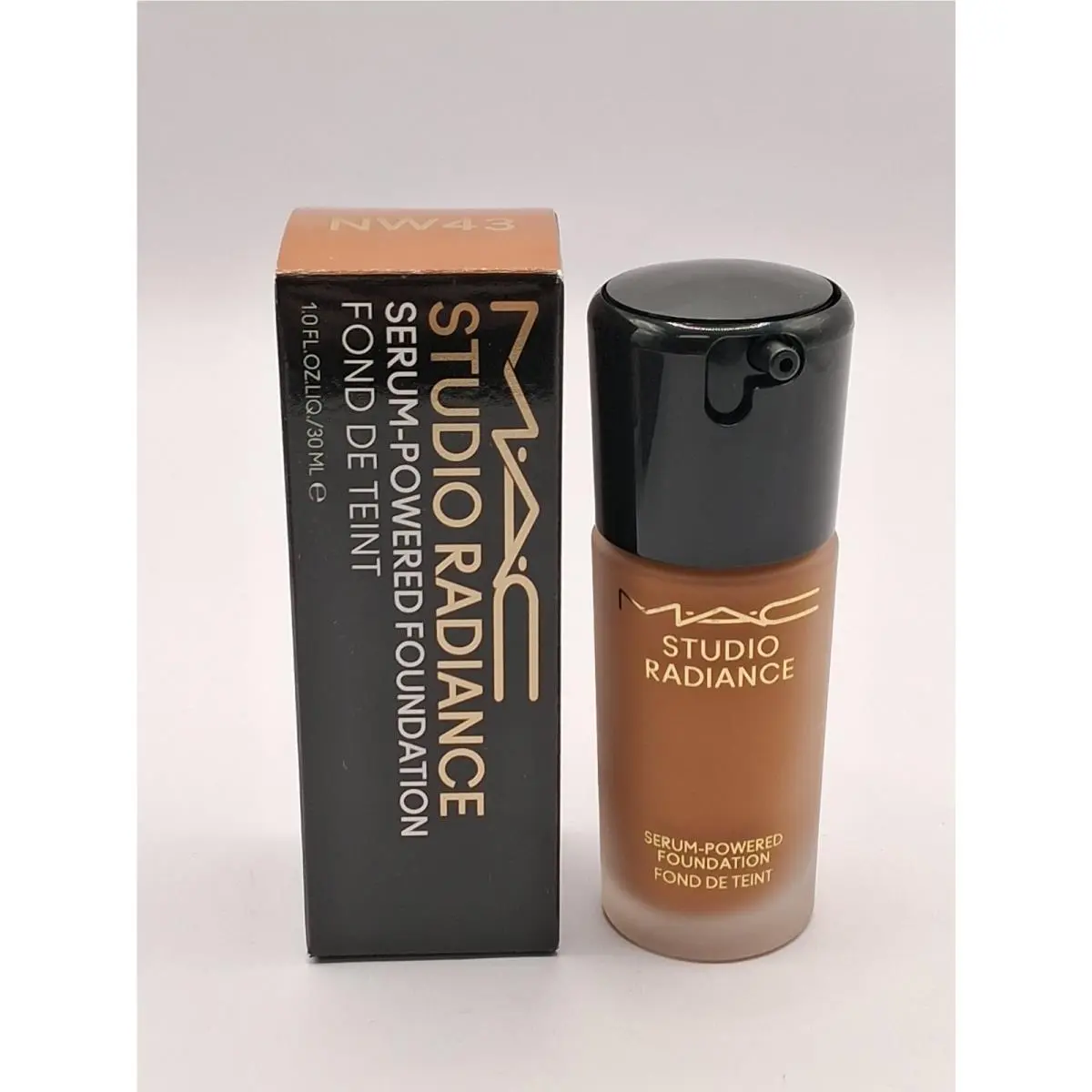 Mac NW43 Studio Radiance Serum Powered Foundation