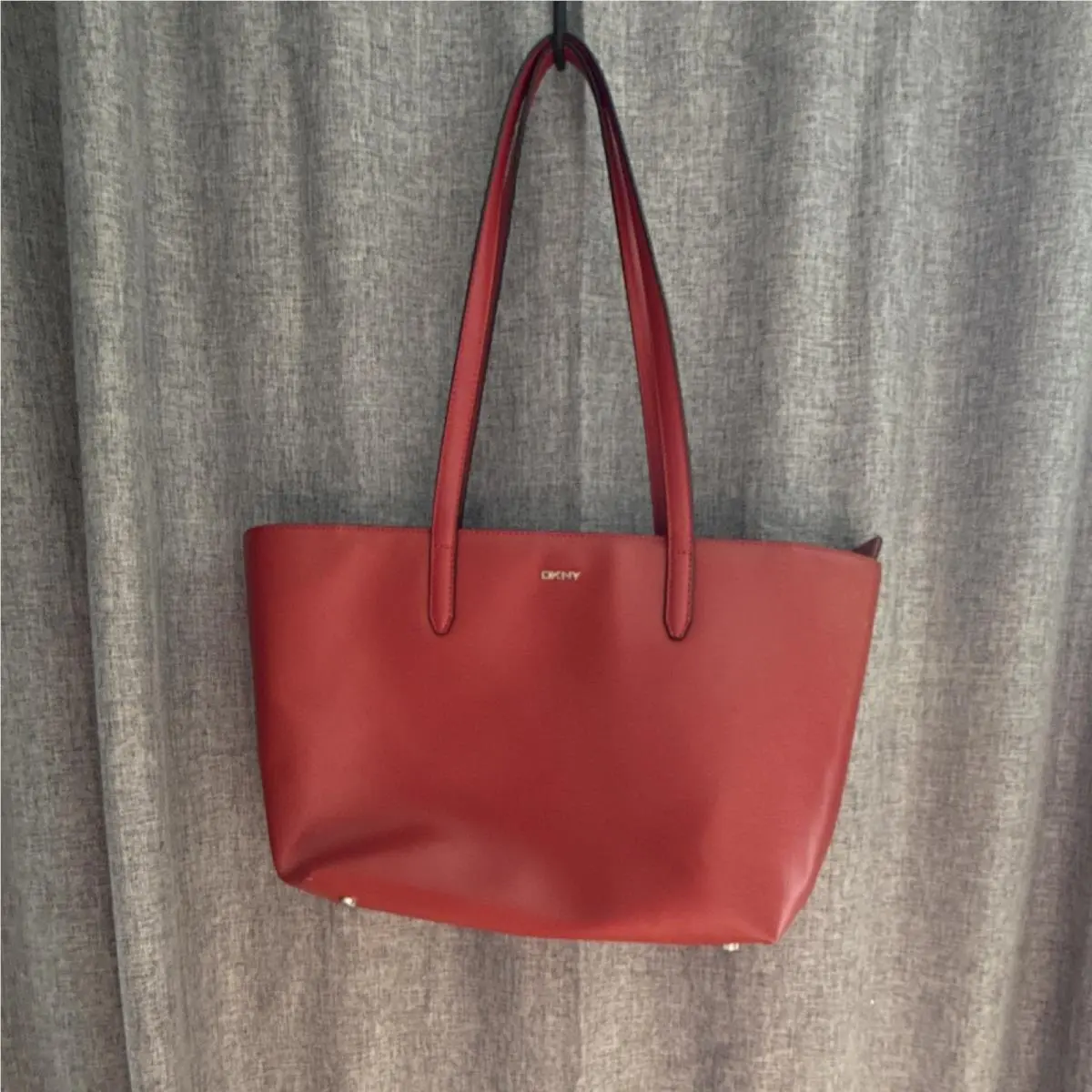 Dkny Red Tote Shoulder Bag Logo Zipper Accents Gold Hardware Designer