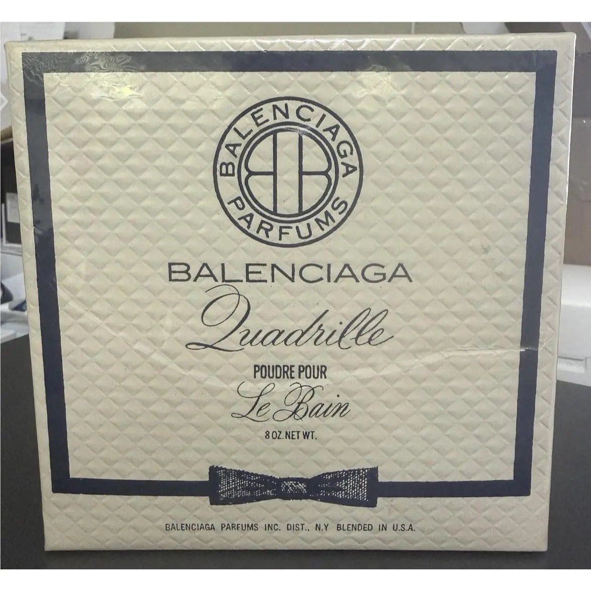 Balenciaga Poudre Pour Le Bain Perfumed Body Powder 8 oz