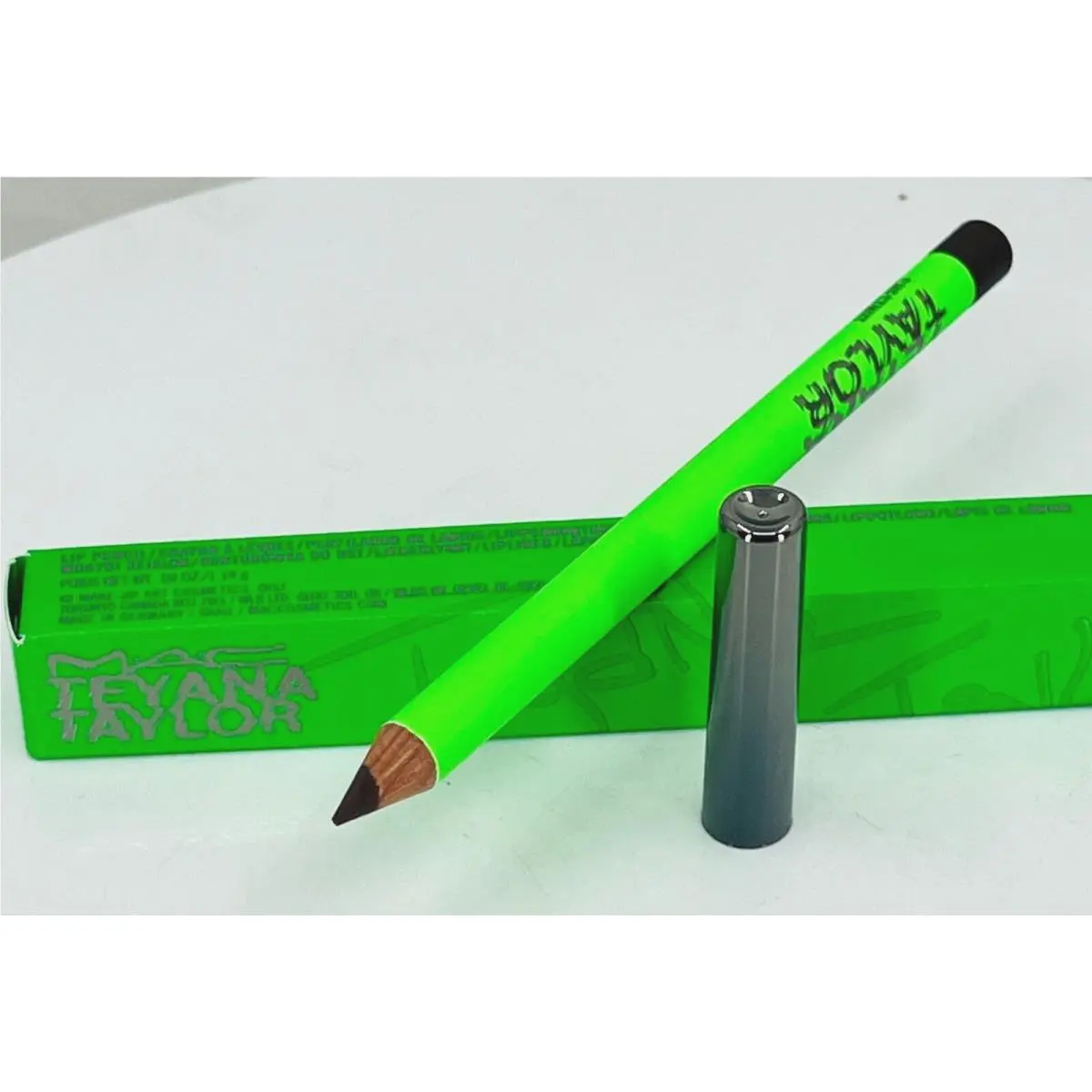 Mac Teyana Taylor Lip Pencil Chestnut 0.04oz/1.14g Lip Pencil