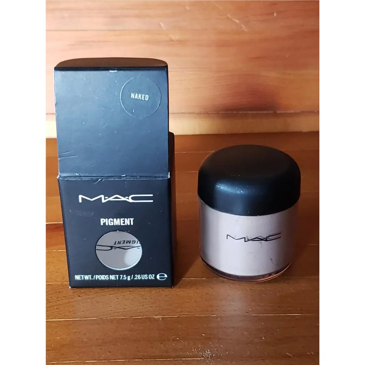 Mac Pigment Naked Htf Rare 26 oz / 7.5 g Shimmer Glitter Glow Eyeshadow