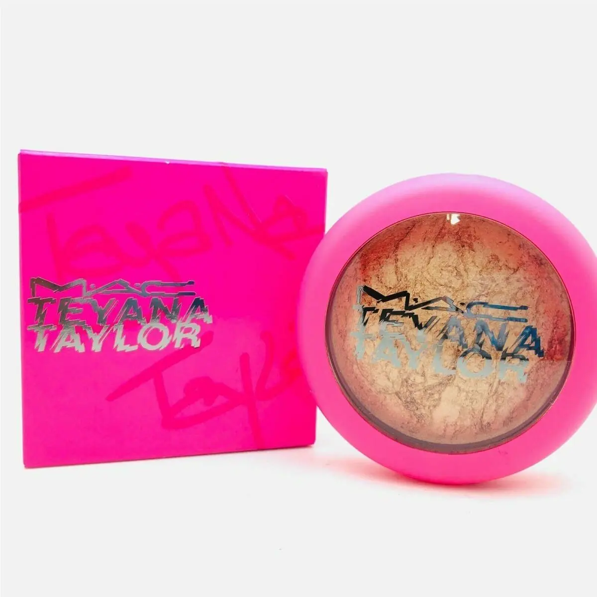 Mac Teyana Taylor House Of Petunia Mineralize Skin Finish 0.26 oz / 7.5 g