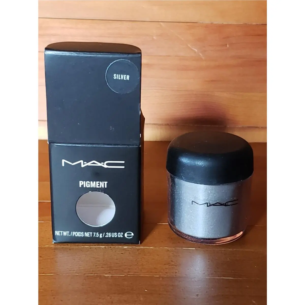 Mac Pigment Silver Htf Rare 26 oz / 7.5 g Shimmer Glitter Glow Eyeshadow