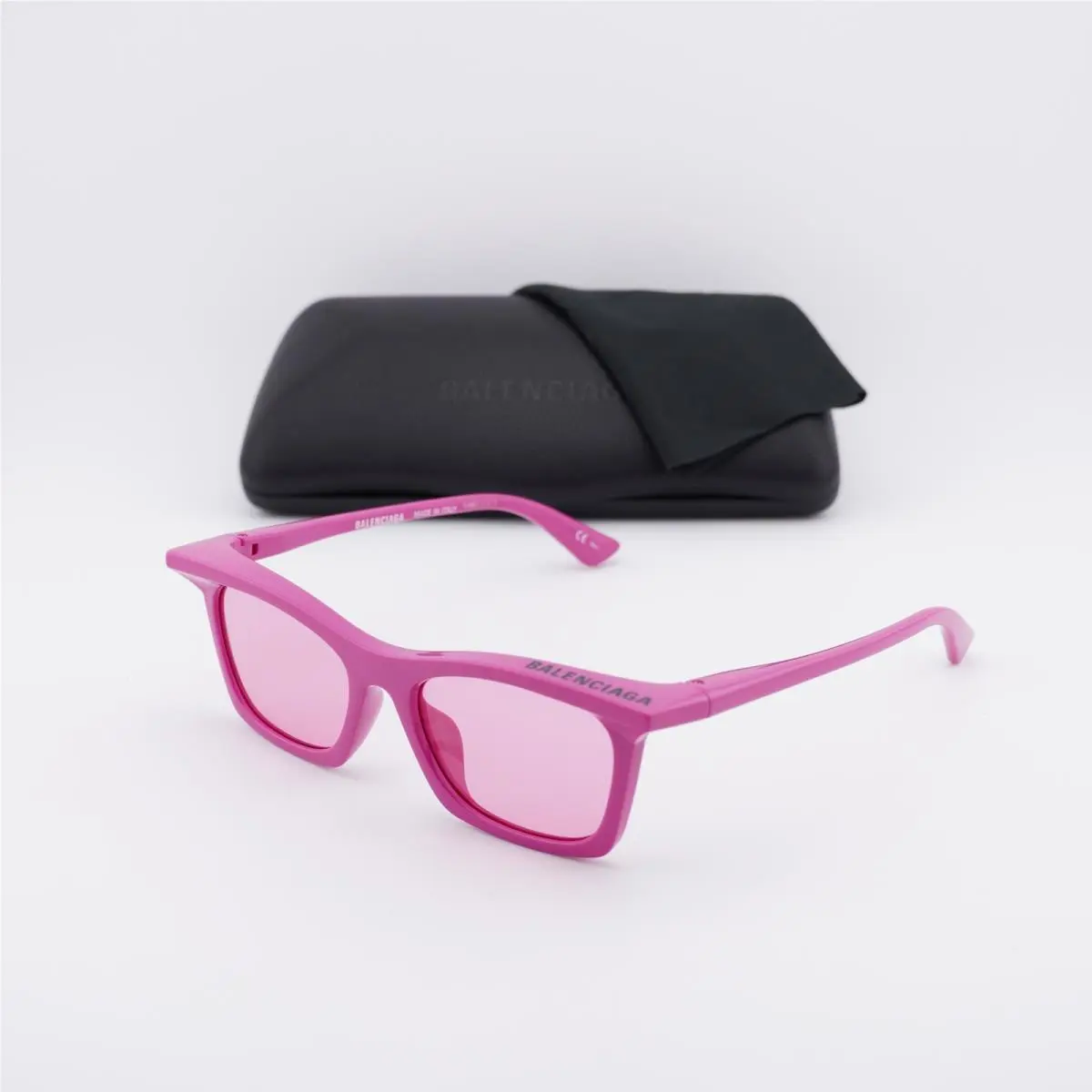 BB0099S 003 Violet/pink 52-18-140 Sunglasses by Balenciaga
