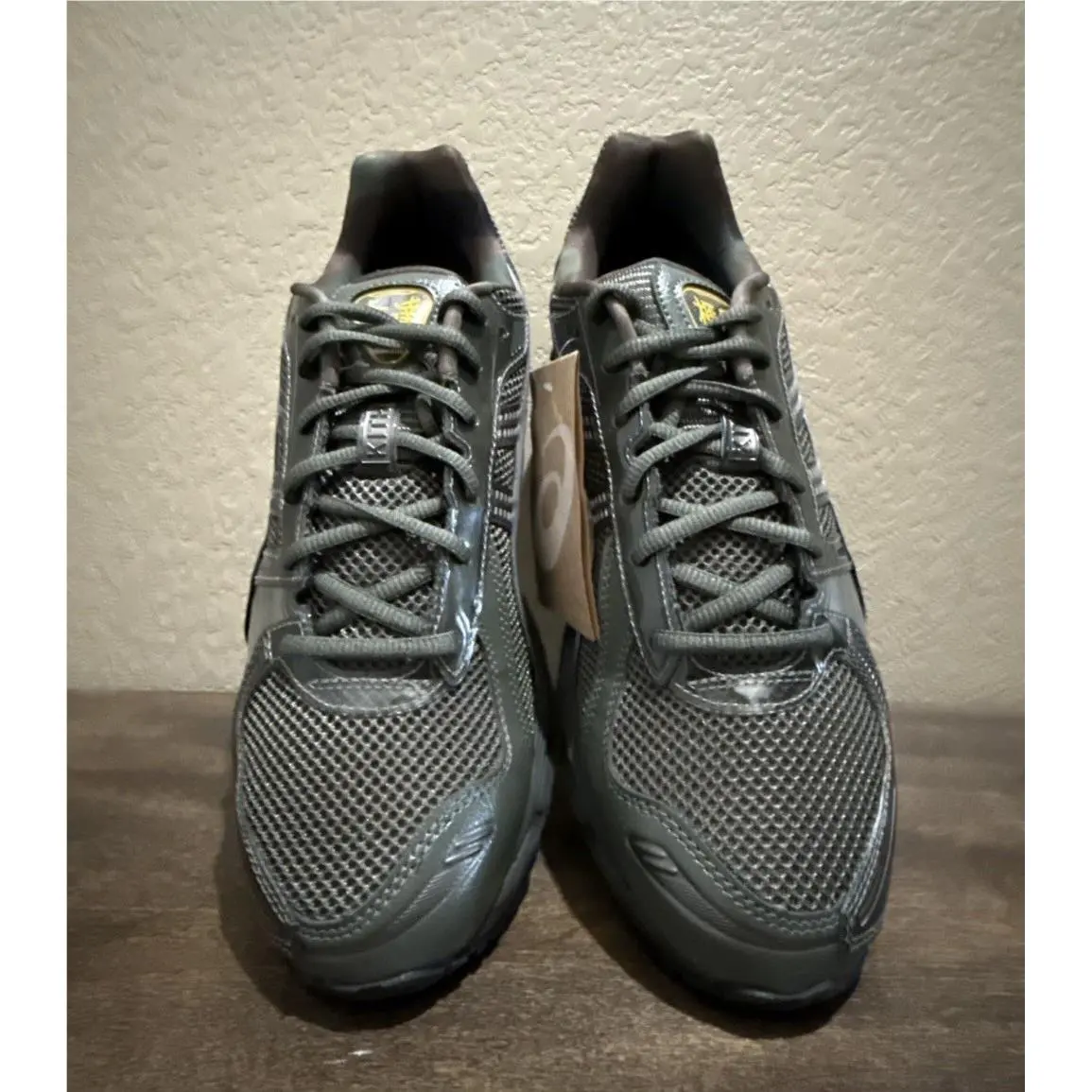 Asics shoes - olive 4