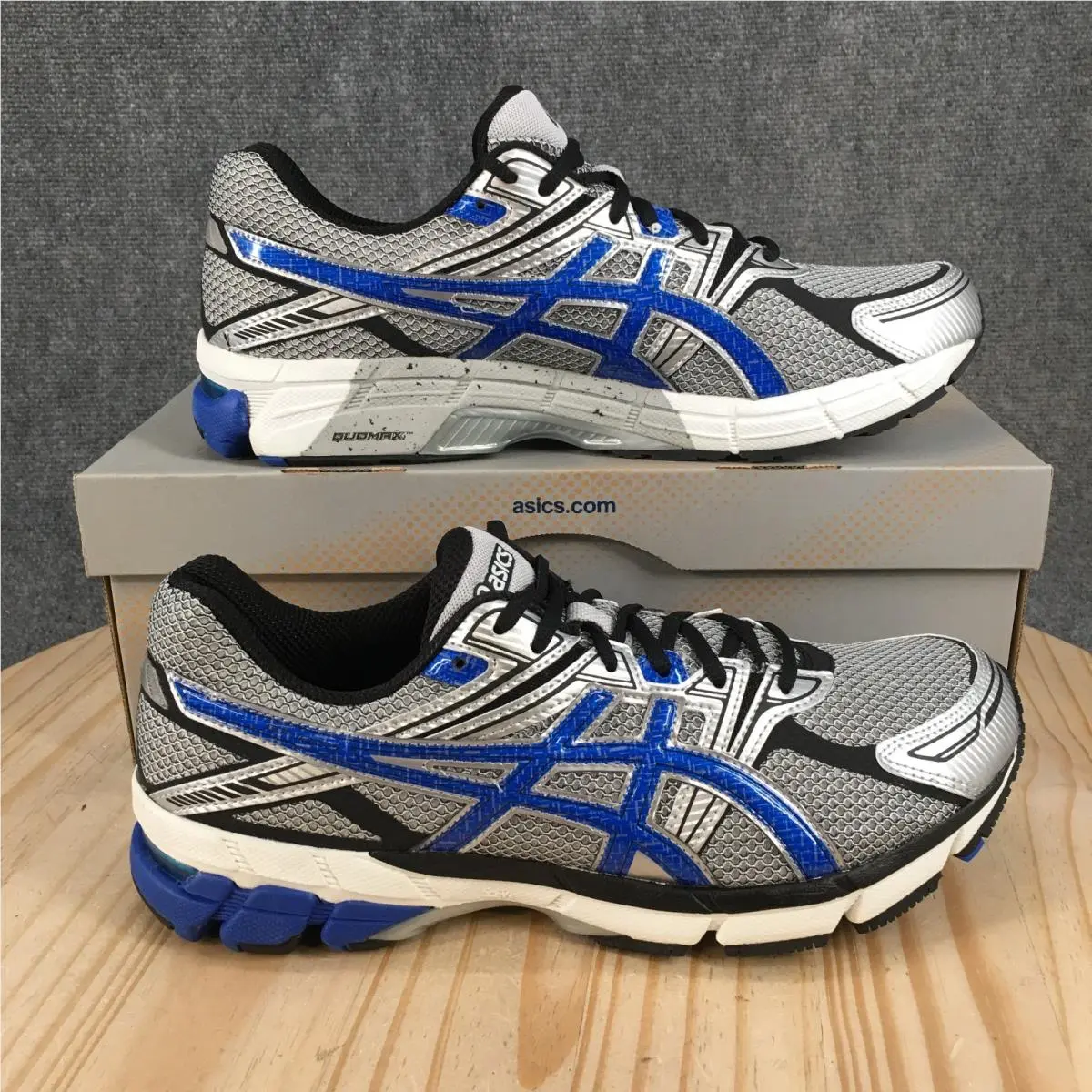 Asics GT-1000 Running Shoes Mens 11.5 4E Athletic Sneakers Lace Up Silver