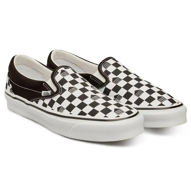 Vans X Dover Streem Market Size M6 W7.5 Checkerboard Black White Slip ON