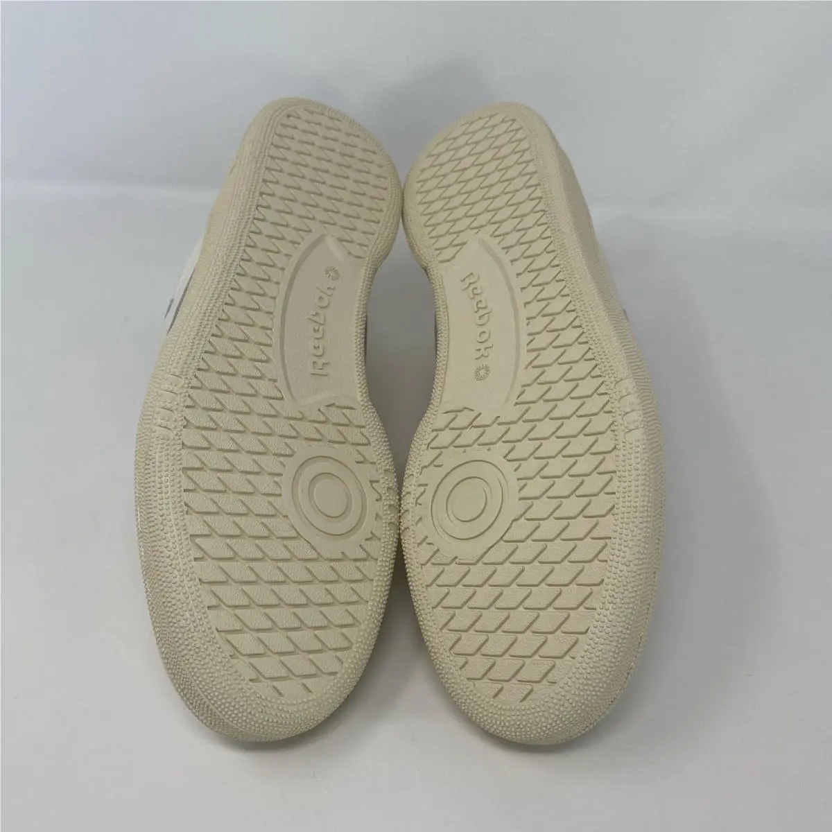 Reebok shoes - Chalk/Green (UPC: 195734111990) 2