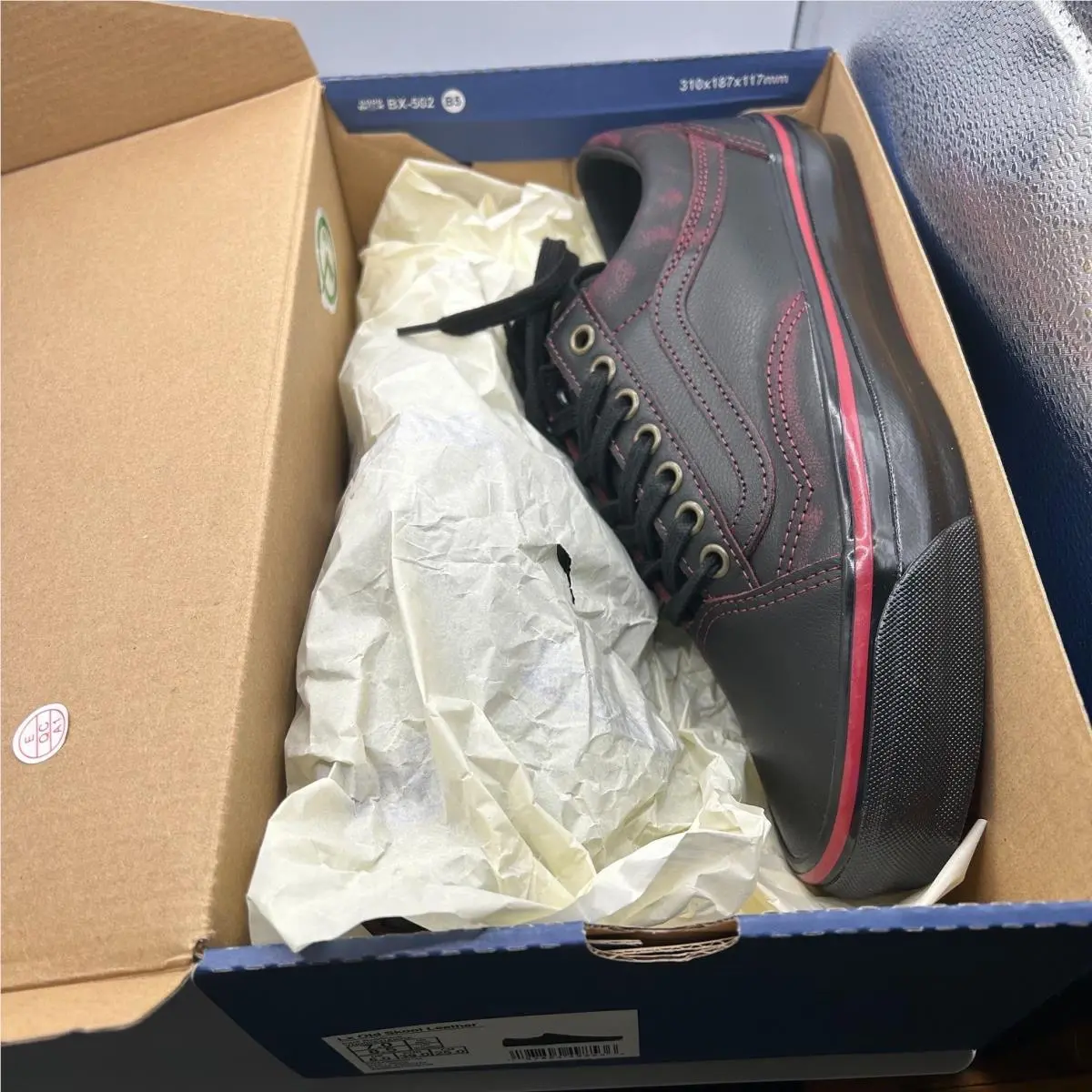 Vans shoes - VANS Old Skool - Old Skool - VN000EDAKRK - Dark Red / Black 10