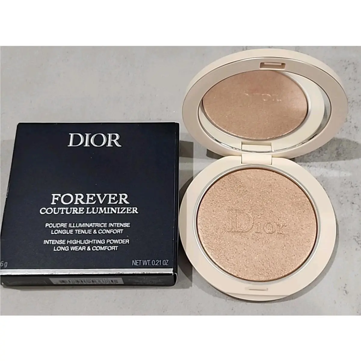 Dior Forever Couture Luminizer Highlighting Powder in 01 Glow