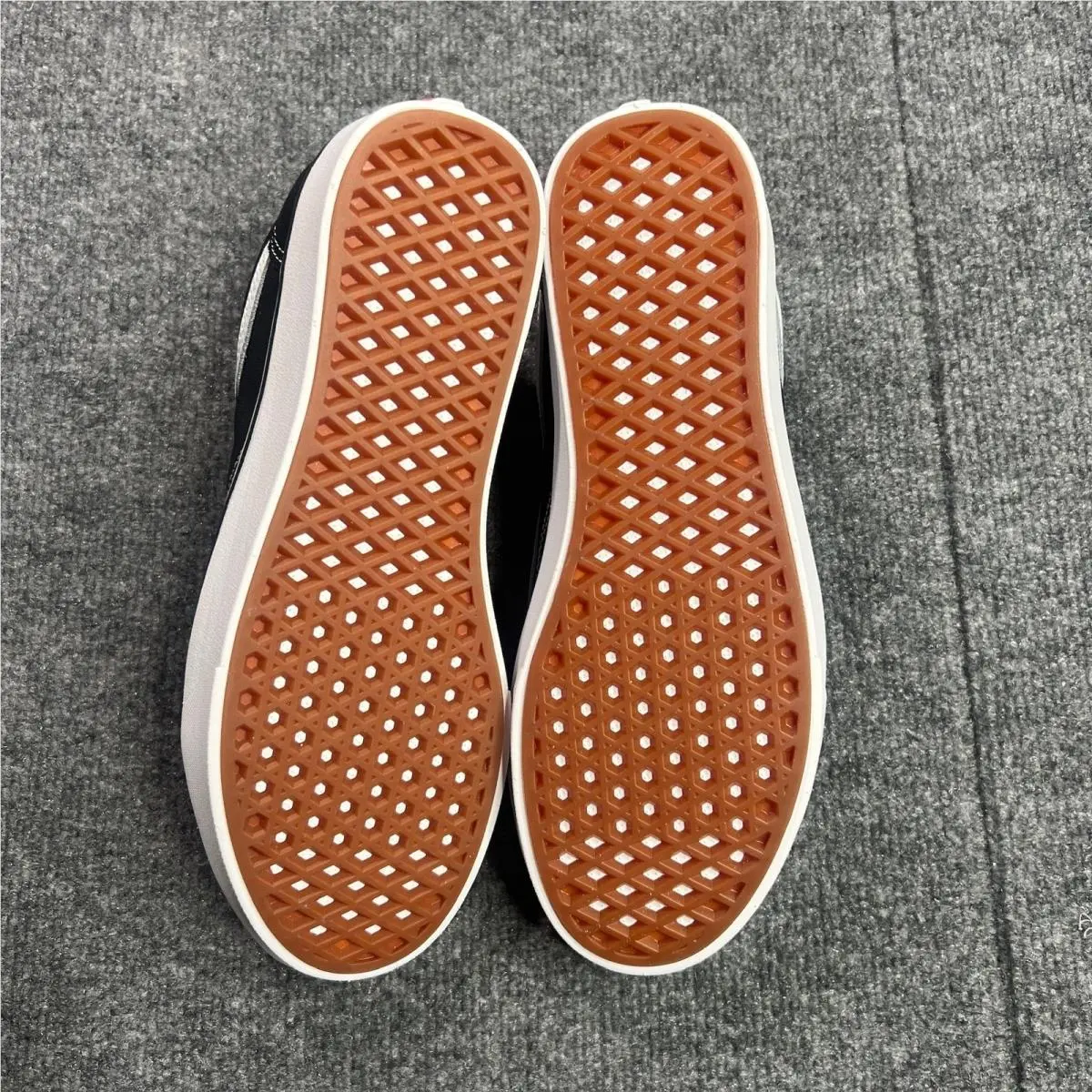 Vans shoes - Vans ComfyCush Old Skool - ComfyCush Old Skool - Black 8