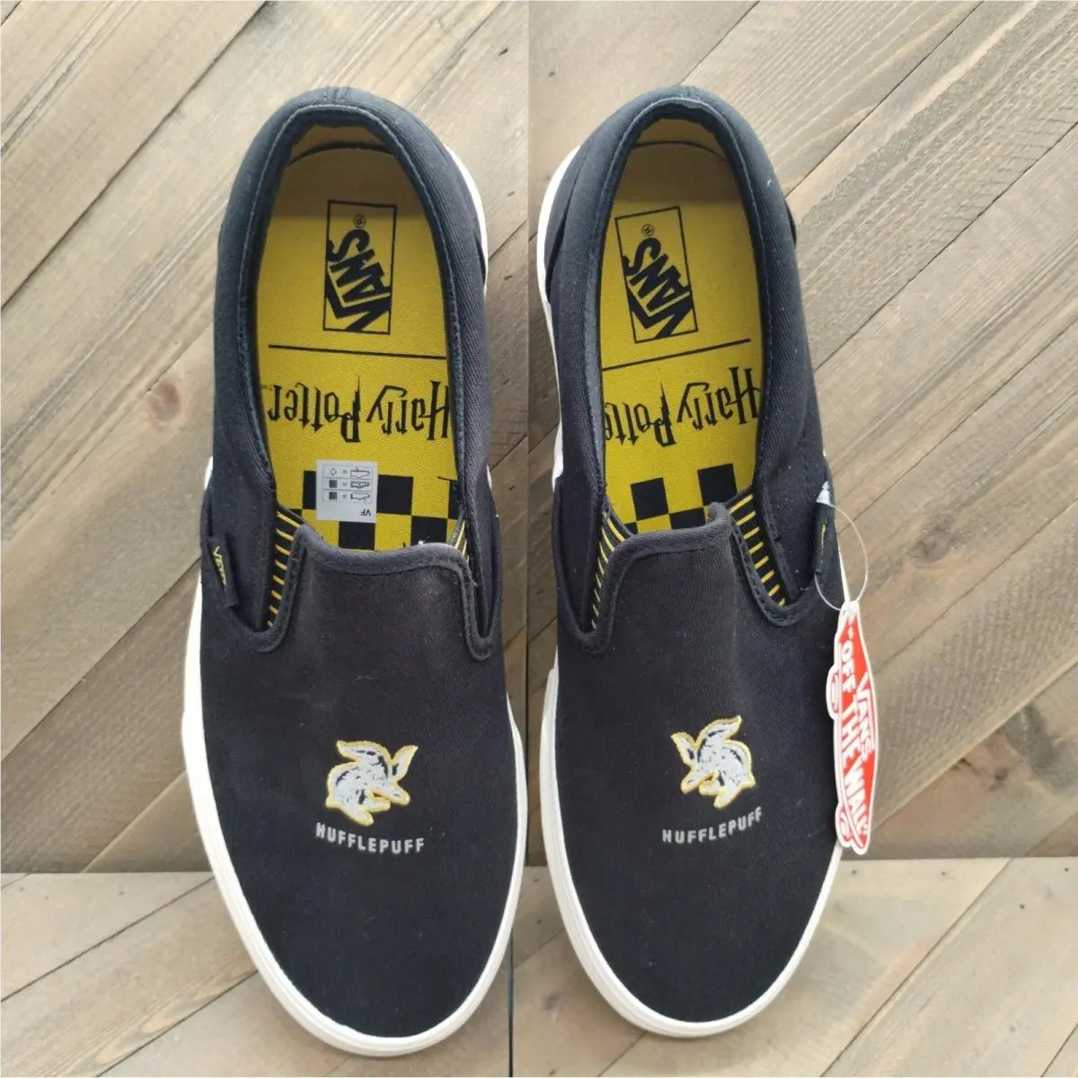 Vans shoes - Vans x Harry Potter Classic Slip On Hufflepuff - Blue 5