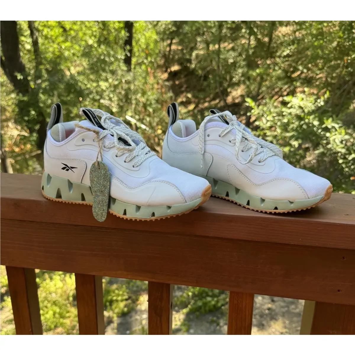 Reebok Women`s Zig Dynamica 4 Running Shoes White/green 30106WWKV Size 8