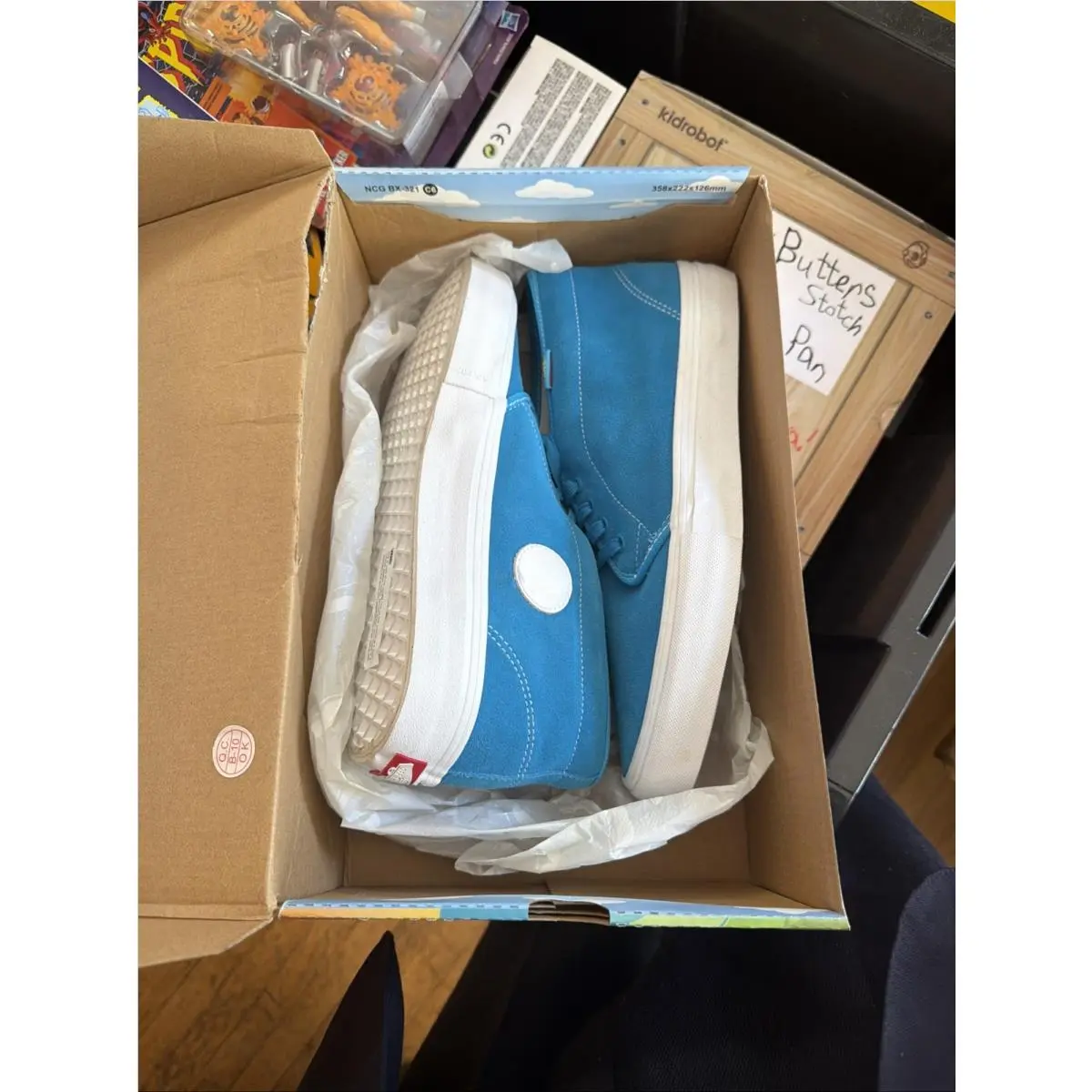 Vans shoes - VANS Chukka - Chukka - VN0A4UWT0RB - Blue 1