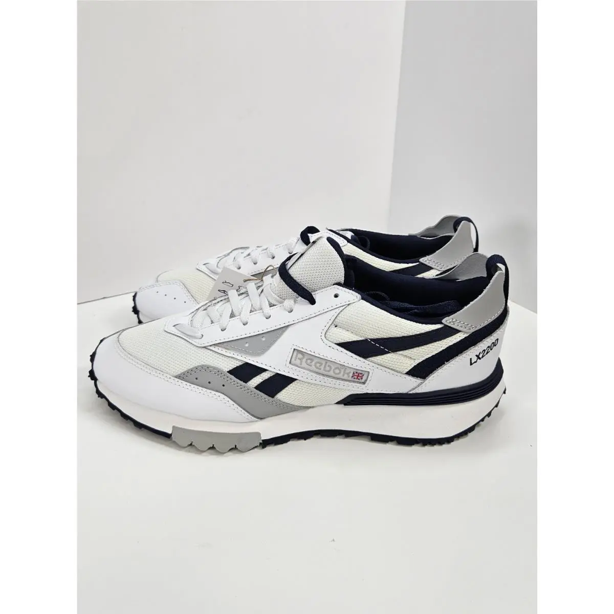 Reebok LX2200 Running Sneakers GW7201 White/ Blue/ Grey Men`s 10 Women`s 11.5