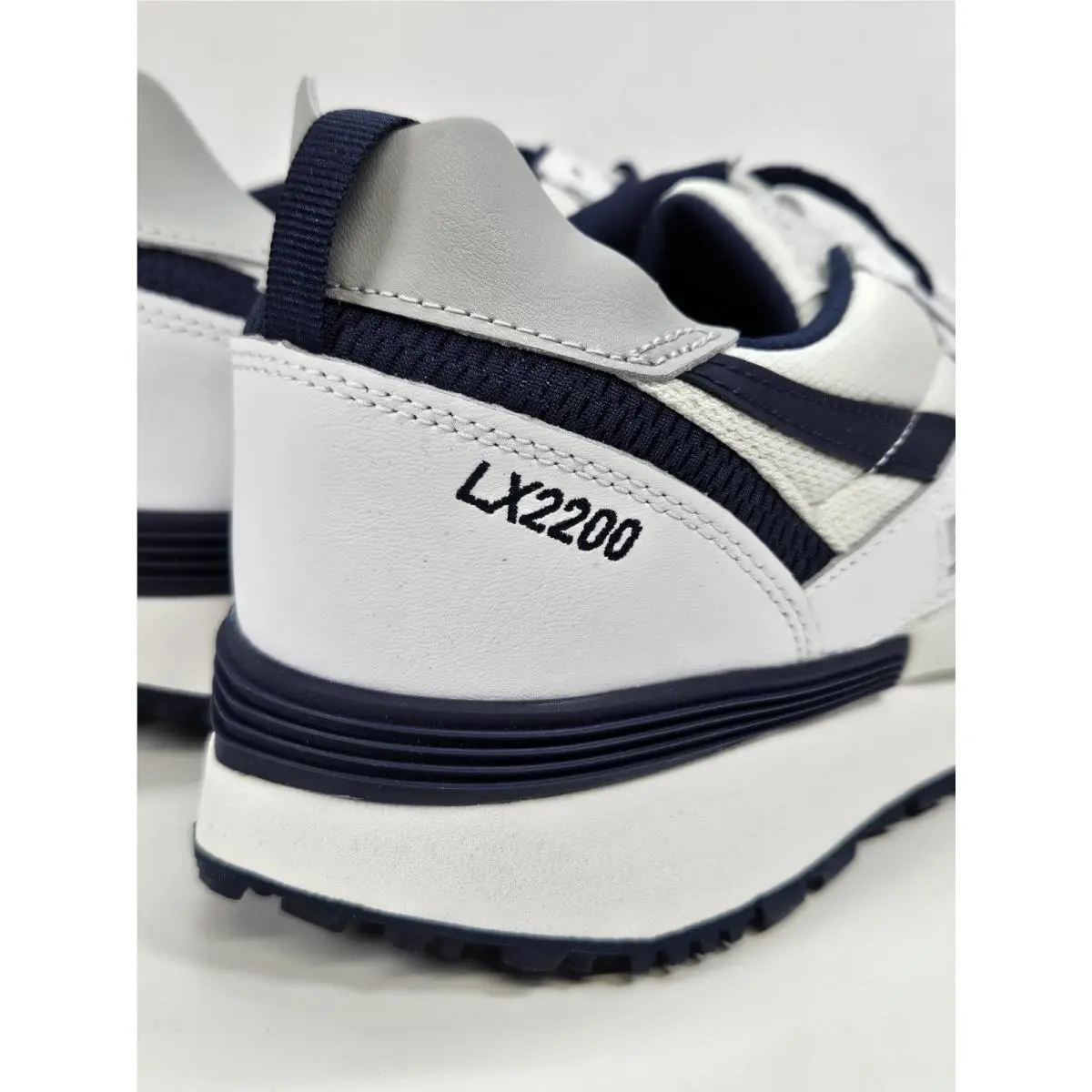 Reebok shoes - Reebok LX2200 - GW7201 - White 10