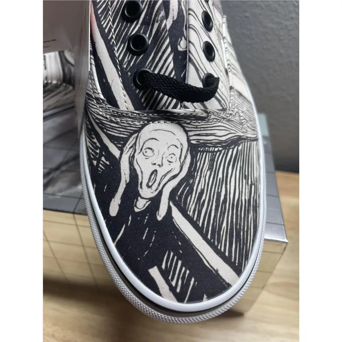 Vans shoes - Moma - Moma - Black White (UPC: 0192825716706) 1