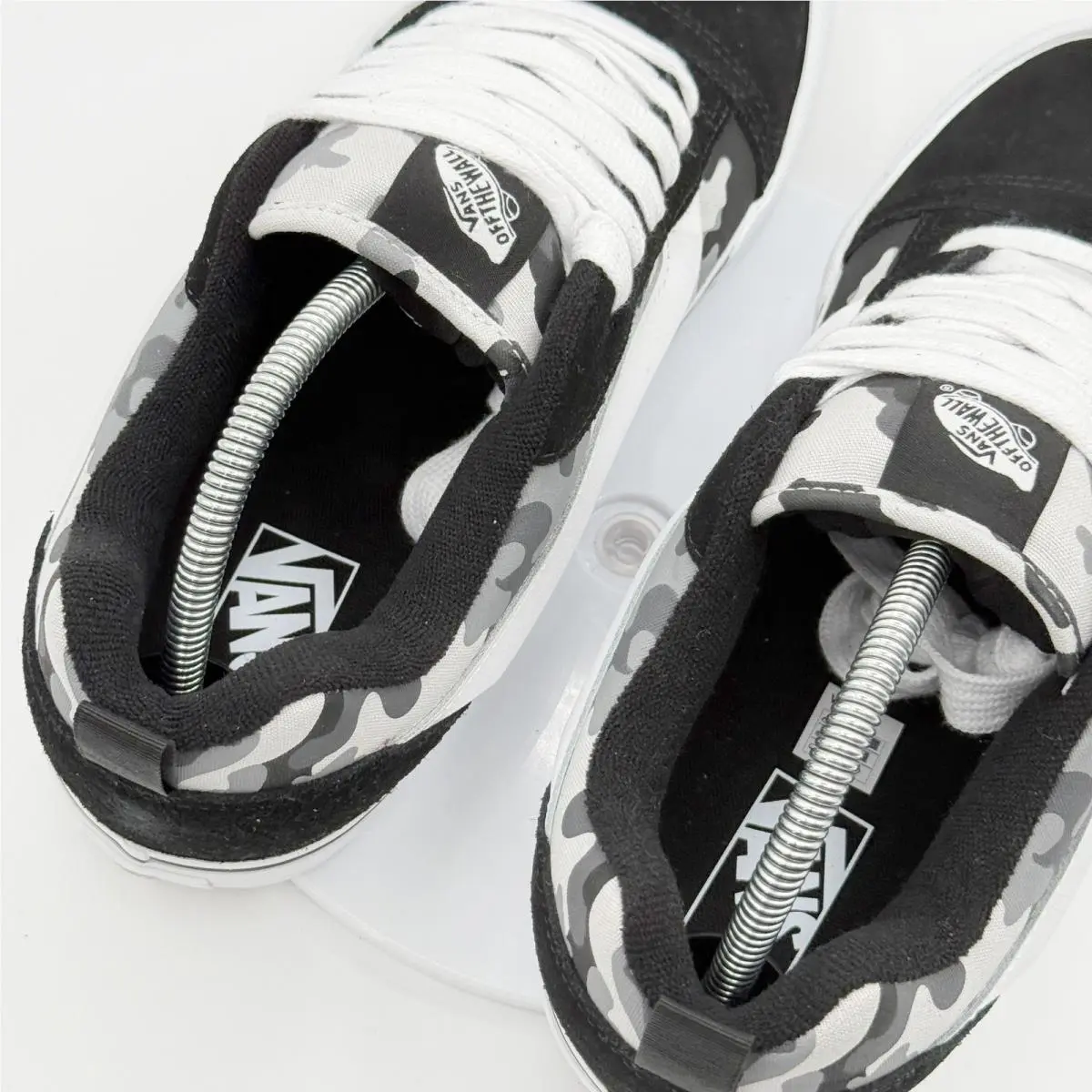 Vans shoes - VANS Knu Skool - Knu Skool - VN000D22BZW - Multicolor (UPC: 197804442706) 3
