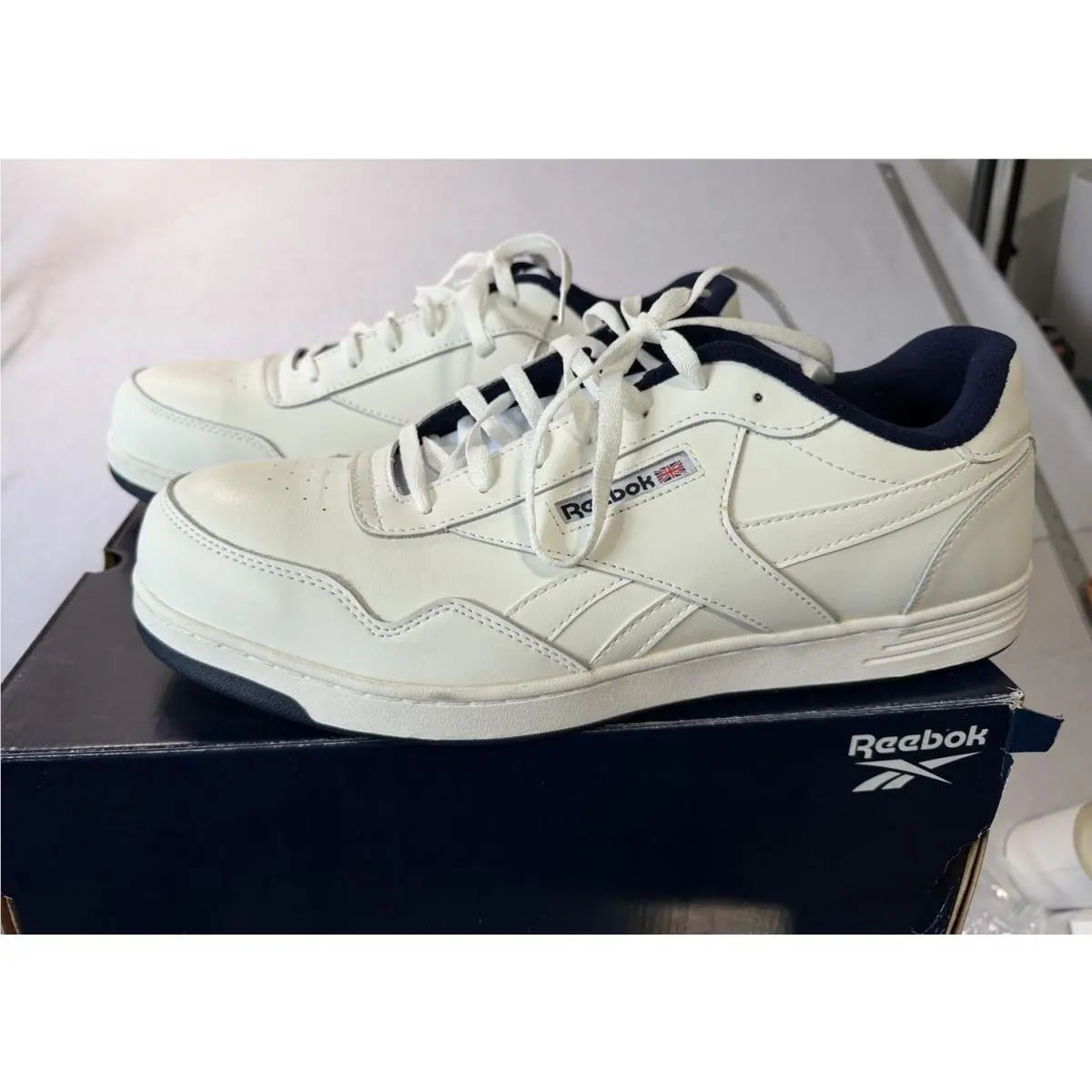 Reebok shoes - Reebok Club MEMT - Club MEMT - V67380 - White, Manufacturer: White (UPC: 0690774548015) 0
