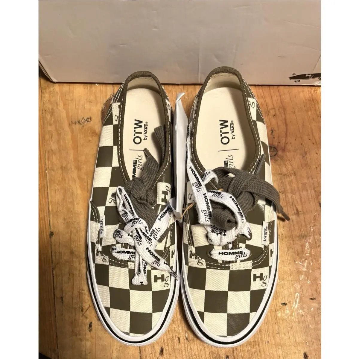 Vans shoes - HommeGirls x Vans Authentic 44 - VN000EEUDOL - Green 3