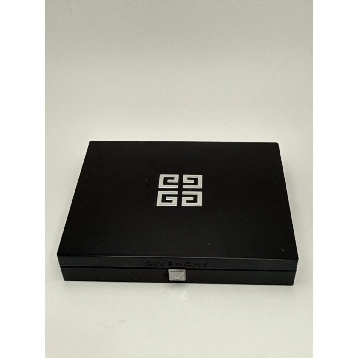 Le 9 de Givenchy Le 9.02 Eyeshadows Palette .28oz Nwob E5