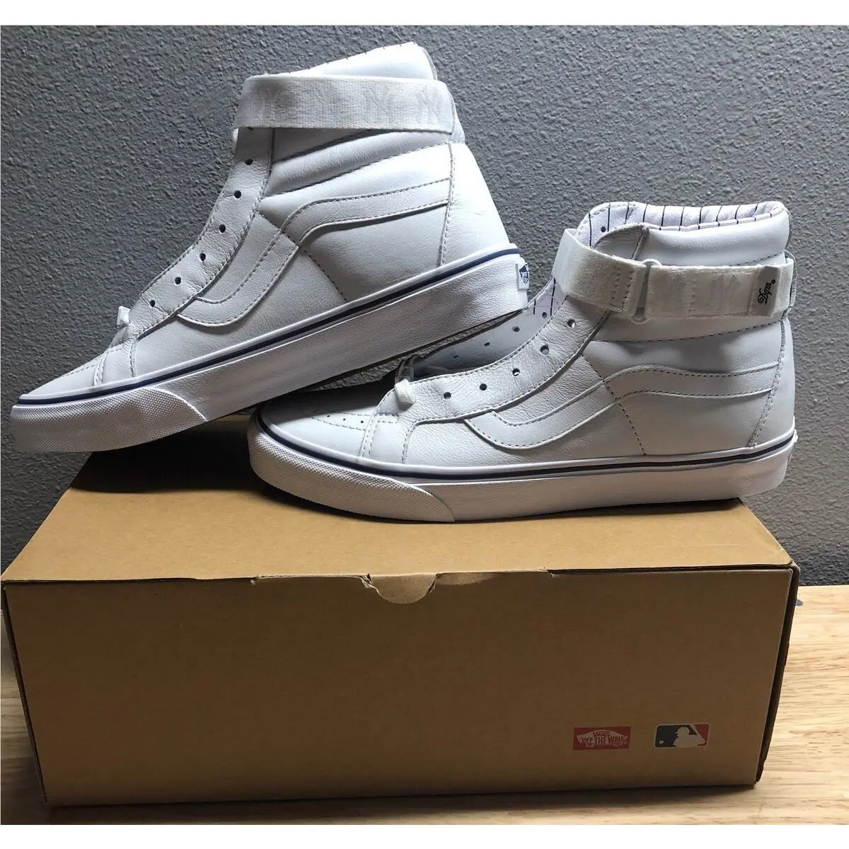 Vans shoes - VANS SK8 - White (UPC: 191164548467) 1