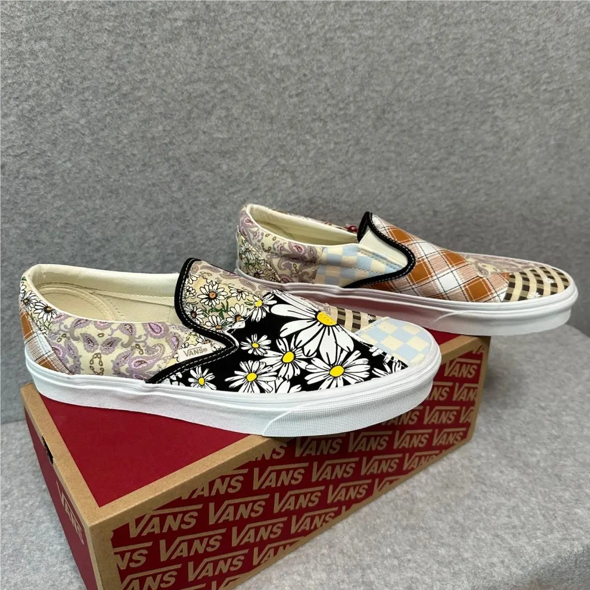 Vans shoes - Classic Slip-On Meadow Patchwork - Classic Meadow Patchwork - Multicolor 0
