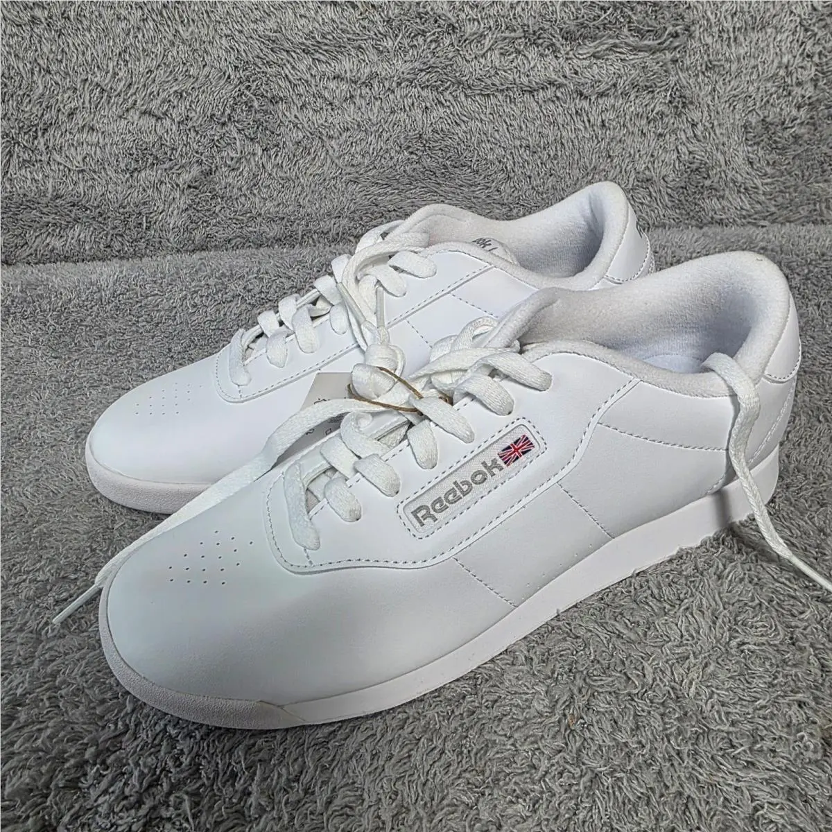 Reebok Classic Princess Women`s White Leather Sneakers Shoes Size 10.5