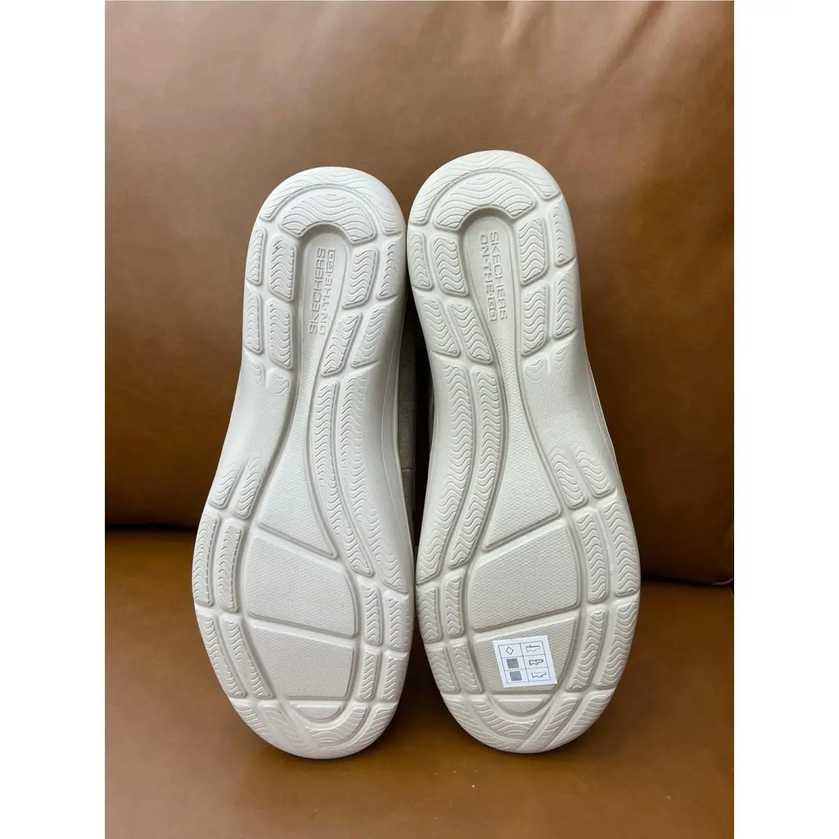 Skechers shoes - On-the-Go Flex Radiant - Lana - Beige 4