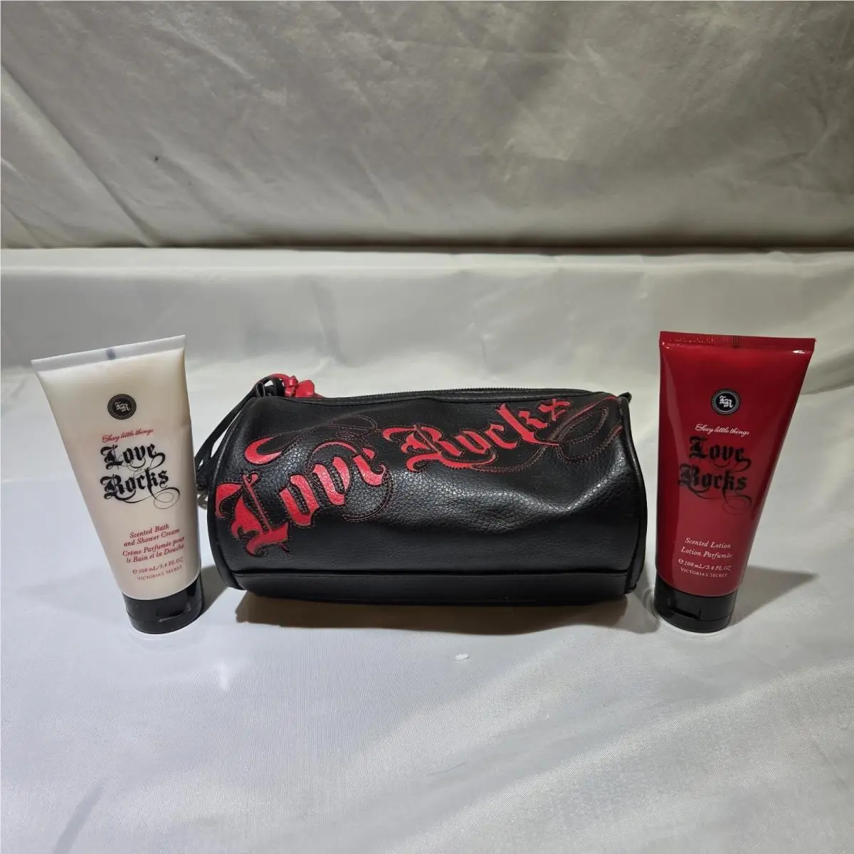 Victorias Secret Sexy Little Things Love Rocks Clutch W Lotion Shower Cream