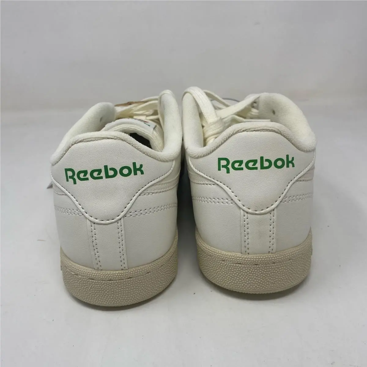 Reebok shoes - White (UPC: 195734112041) 0
