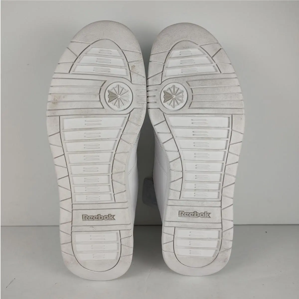 Reebok shoes - White 6