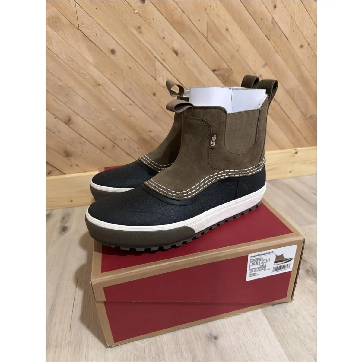 Size 10- Vans Mte Standard Mid Chelsea Snow Black / Brown VN000CBHY49