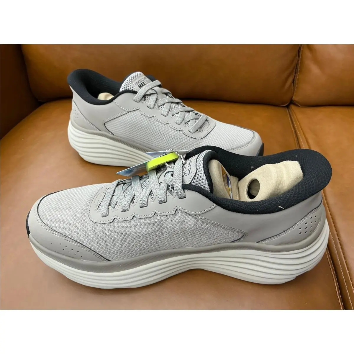 Skechers shoes - Max Cushioning Endeavour - Max Cushioning Endeavour - Gray 0