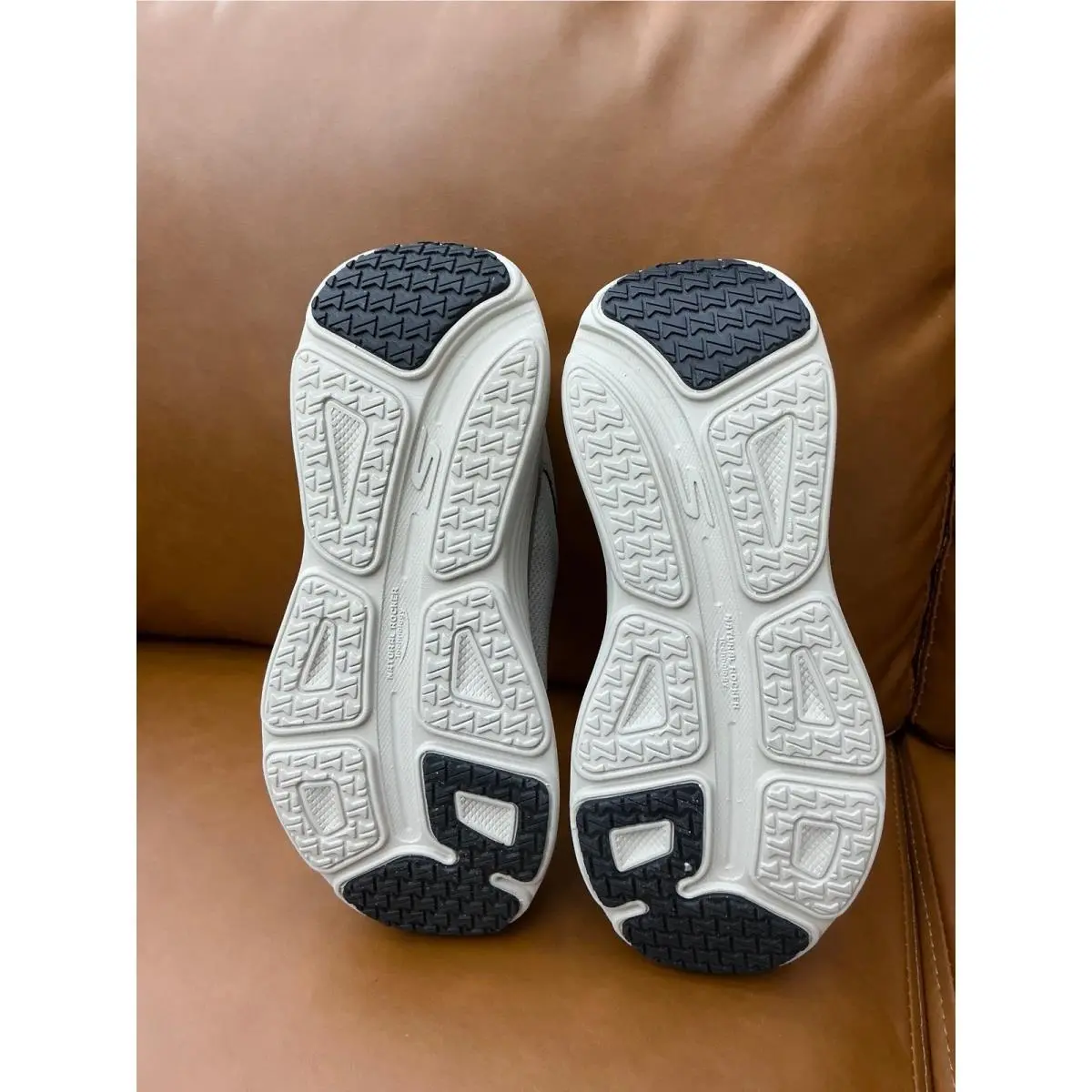 Skechers shoes - Max Cushioning Endeavour - Max Cushioning Endeavour - Gray 1