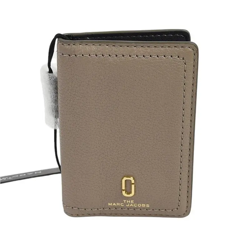 Marc Jacobs Unisex Cement J Logo Slim Credit Card Pebble Leather Wallet