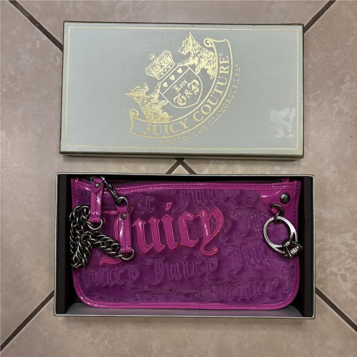 Vintage Juicy Couture Wristlet Bag Pink Velvet Logo Chain Wallet Pouch Charm Y2K