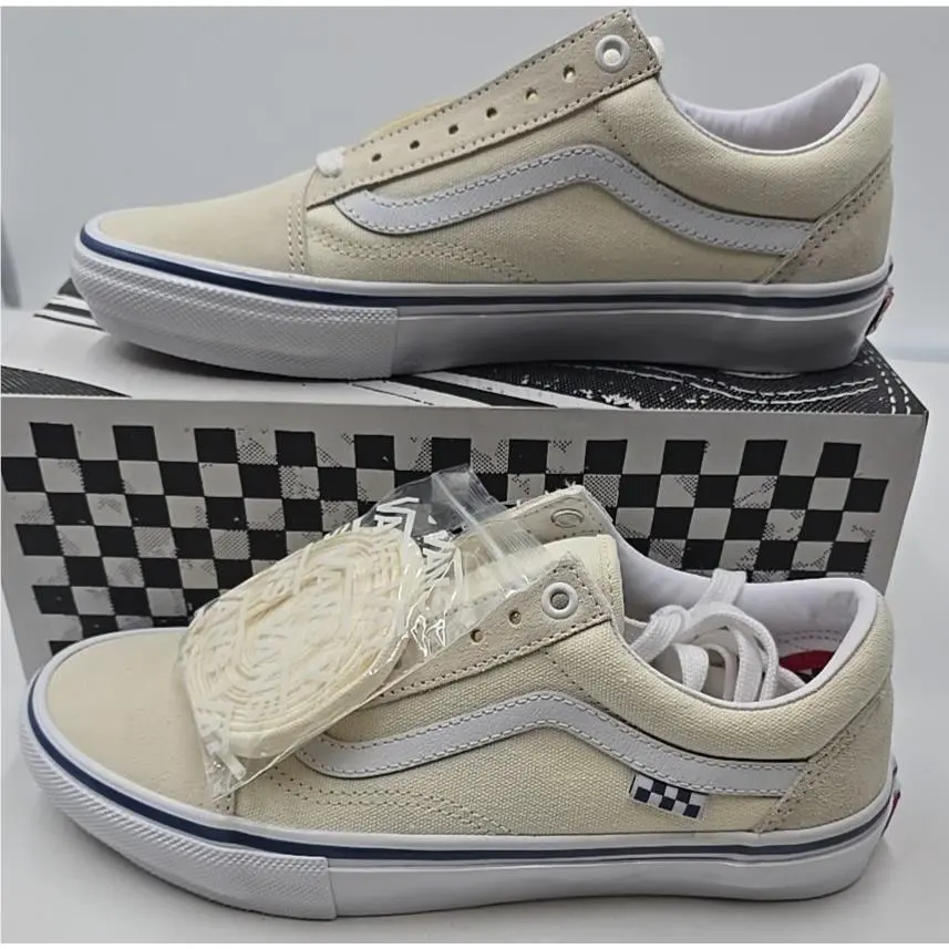 Size 7.5M- Vans Vault OG Old Skool LX Premium Skate Shoe Vintage White