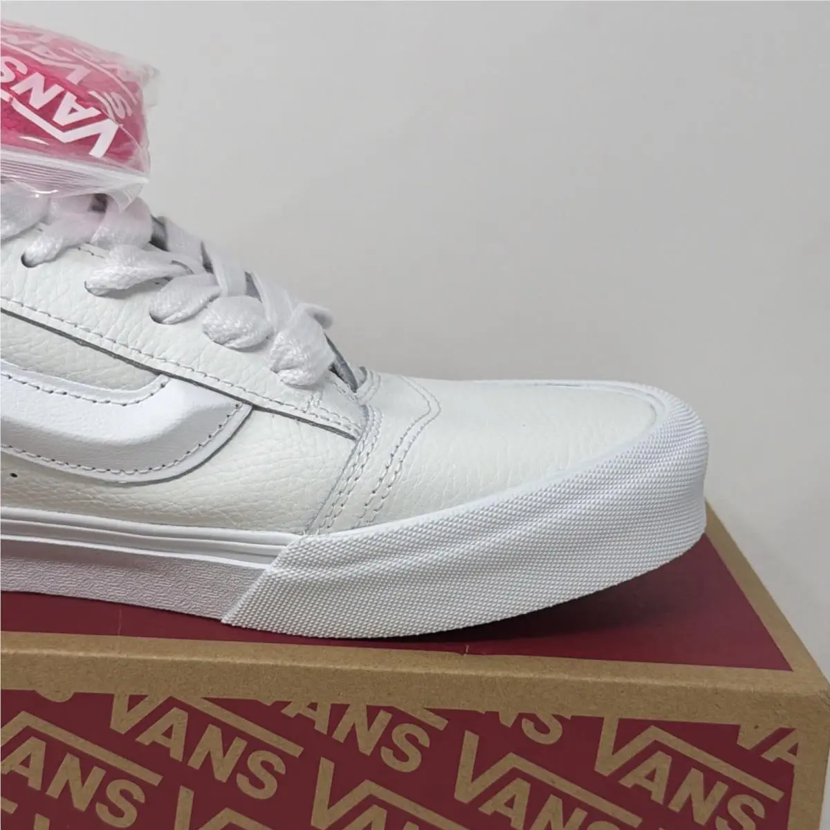 Vans shoes - Vans Knu Skool - Knu Skool - White (UPC: 0196574736701) 9