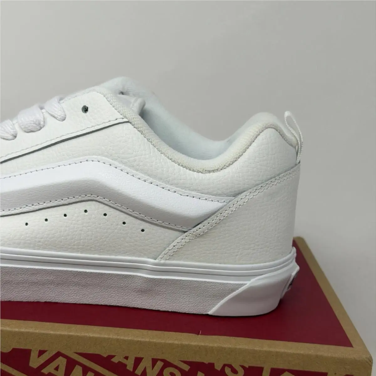 Vans shoes - Vans Knu Skool - Knu Skool - White (UPC: 0196574736701) 11