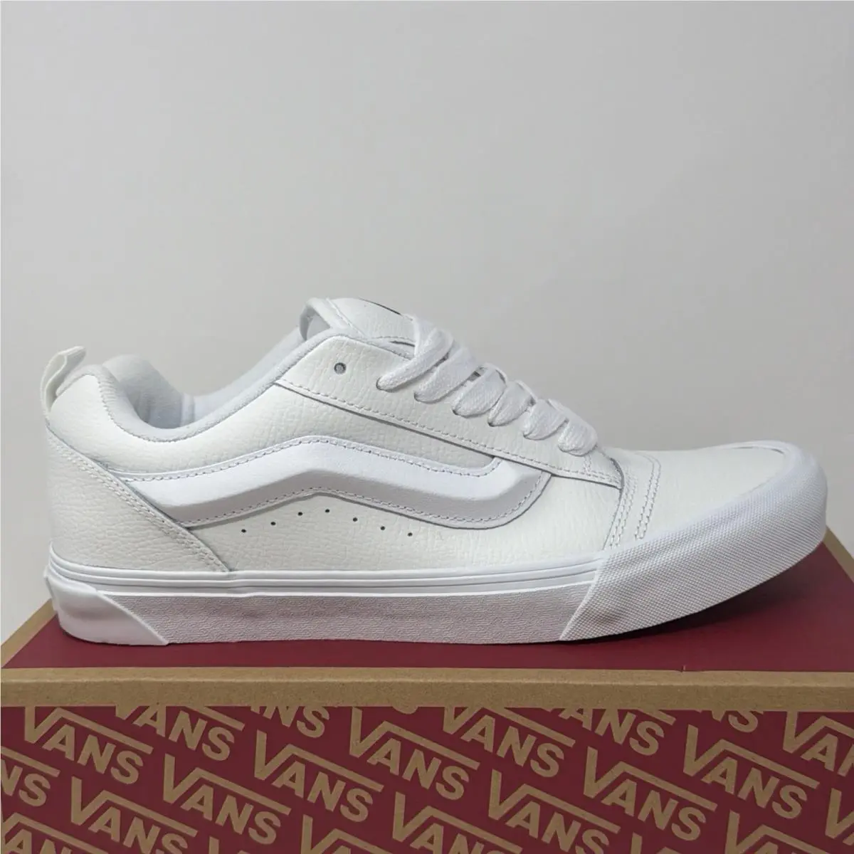 Vans shoes - Vans Knu Skool - Knu Skool - White (UPC: 0196574736701) 1