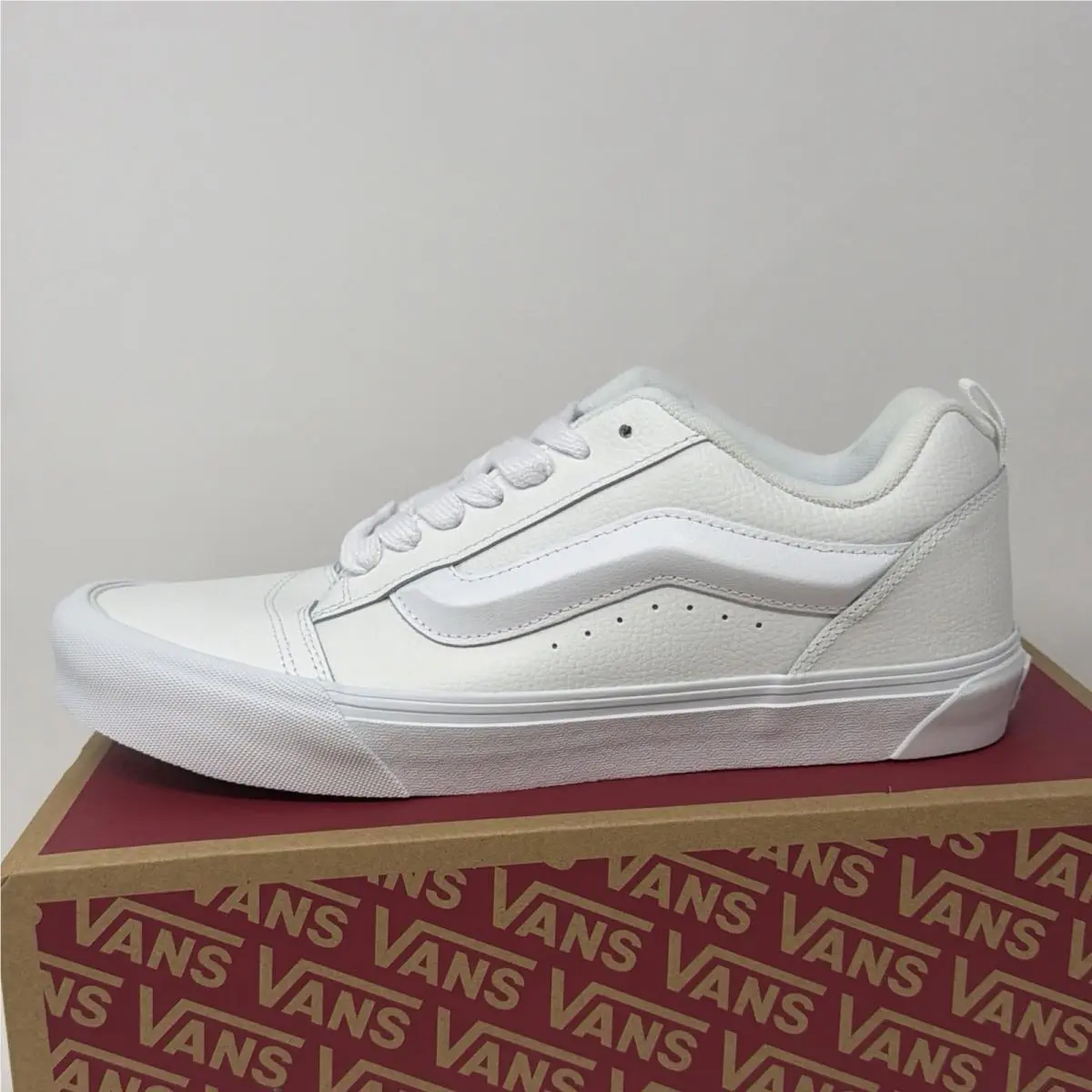 Vans shoes - Vans Knu Skool - Knu Skool - White (UPC: 0196574736701) 7