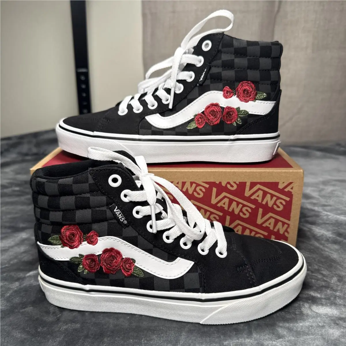 Vans Filmore Hi Women`s Size 6 Floral White Black Midtop Shoes