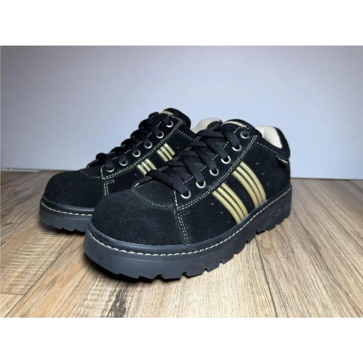 Skechers NO Box Vtg Y2k Sketchers Tredd Jammers Black Suede Stripe Size 7.5 Platform