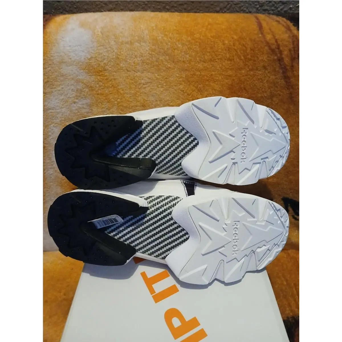 Reebok shoes - White 3