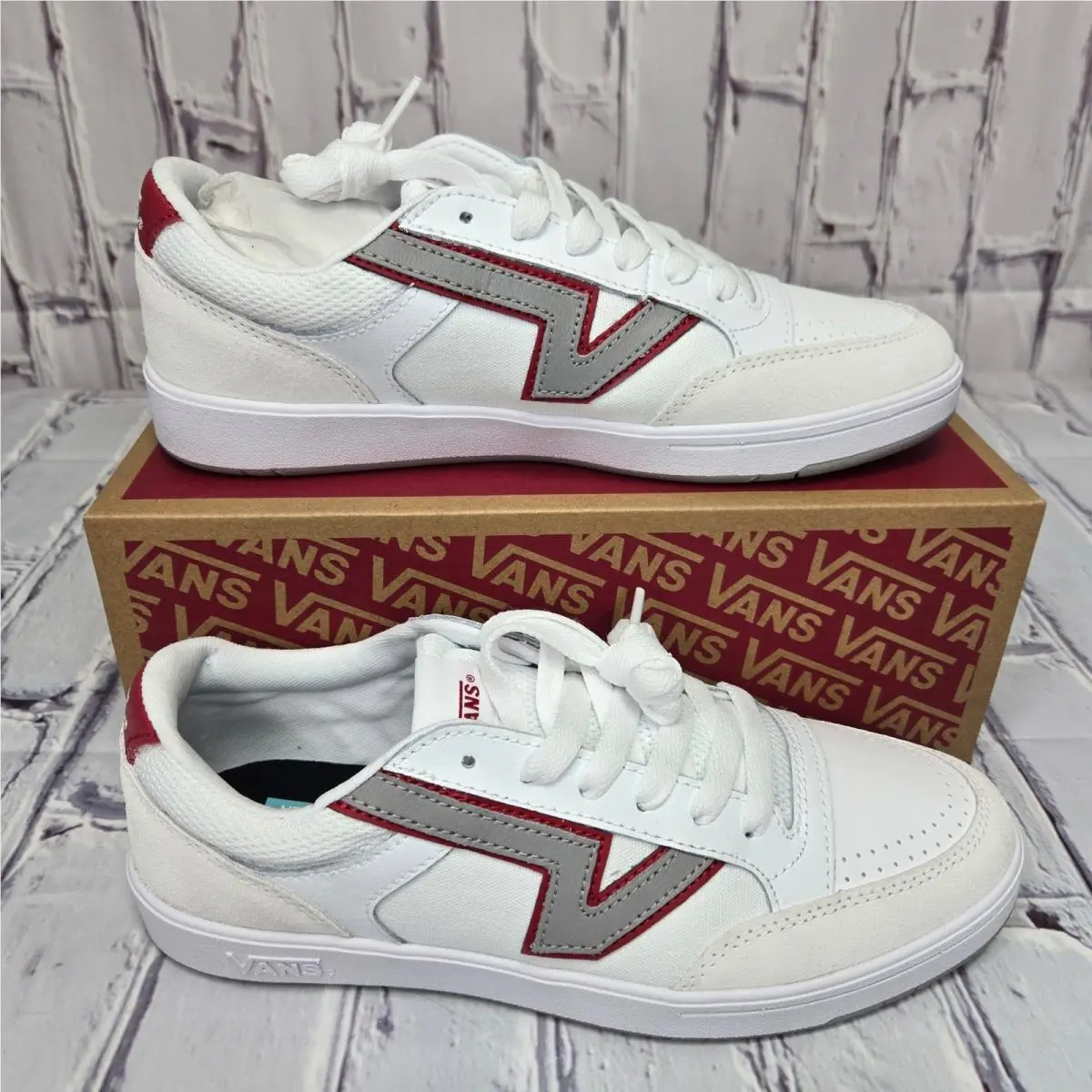 Vans Lowland Cc Sport White Red Mid Grey Skate Shoes M 8.5/W 10 VN000BWBWRQ